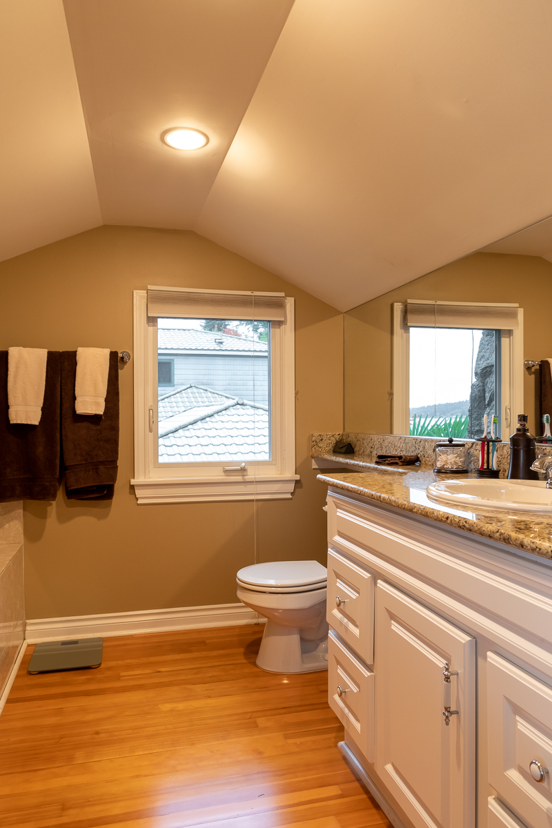 Seattle_Bathroom_Remodel_Before 4